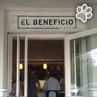 El Beneficio Cafe es un restaurante que admite mascotas en Coyoacan
